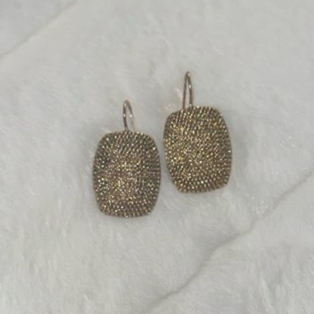 Vintage Monet signed Gold tone Earrings